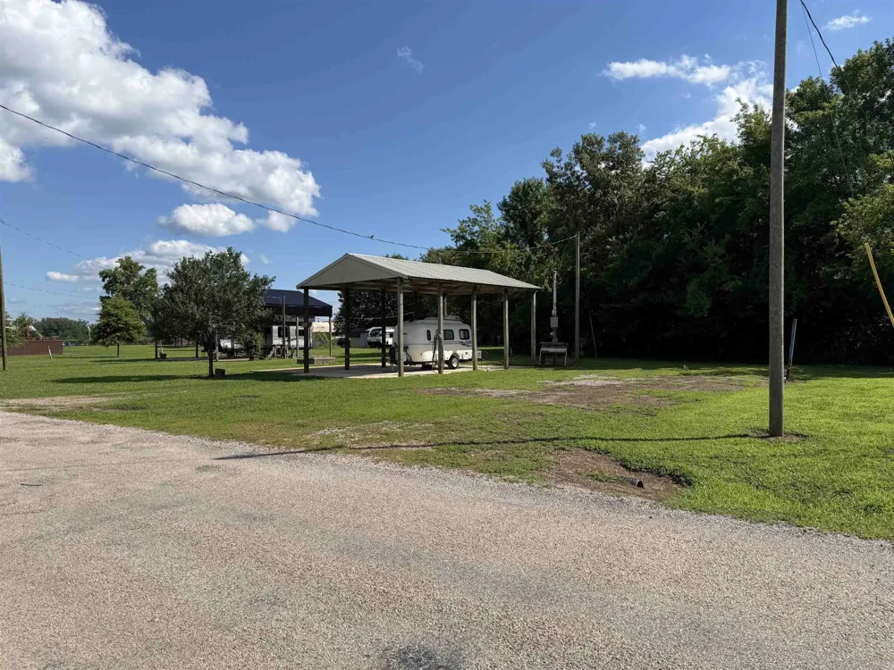 3045 CATFISH LN Crump, TN 38327