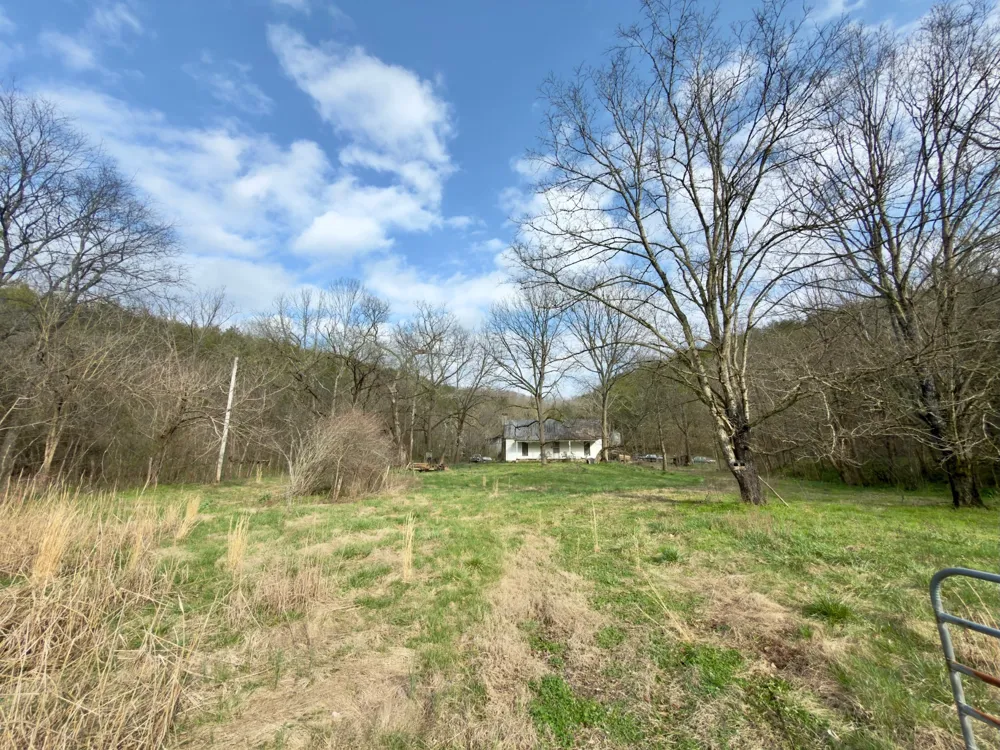 3780A Hurricane Creek Rd Woodbury, TN 37190