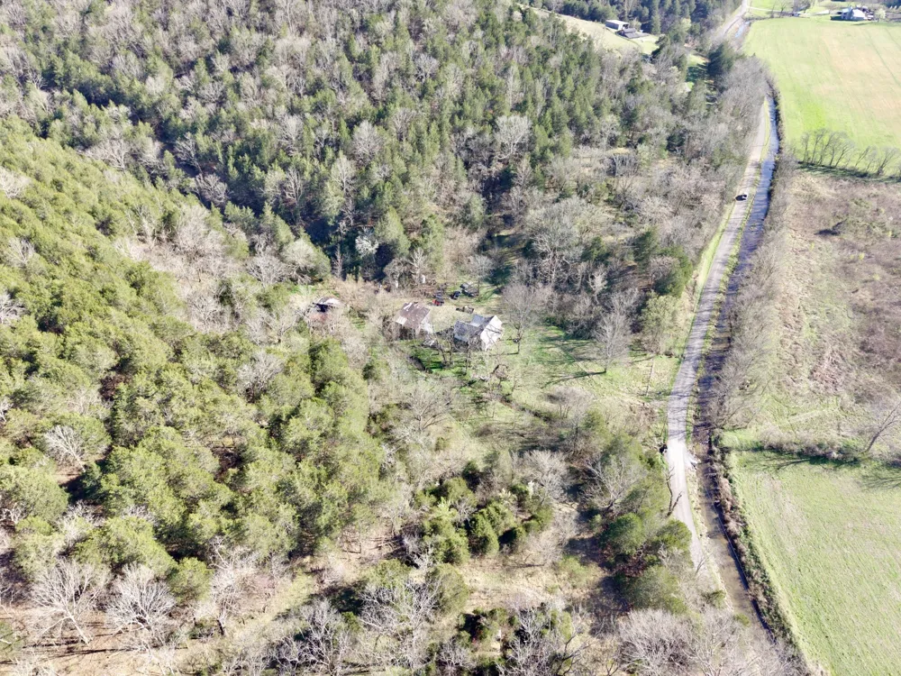3780A Hurricane Creek Rd Woodbury, TN 37190