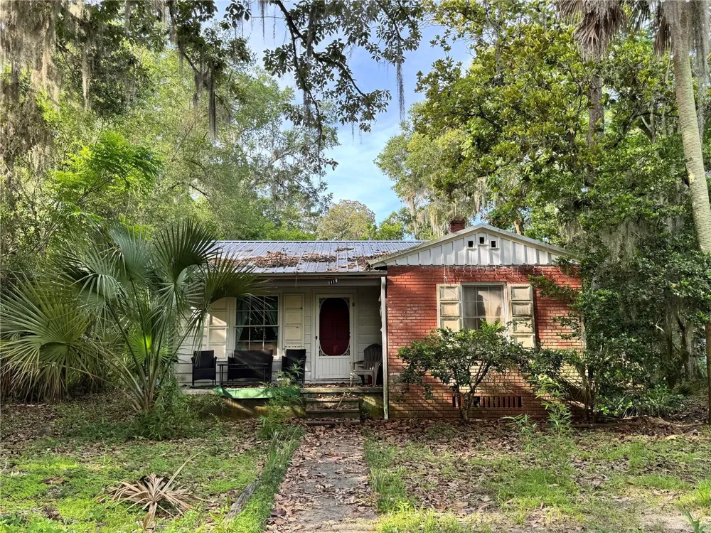 1119 NW 25TH AVENUE Gainesville, FL 32609