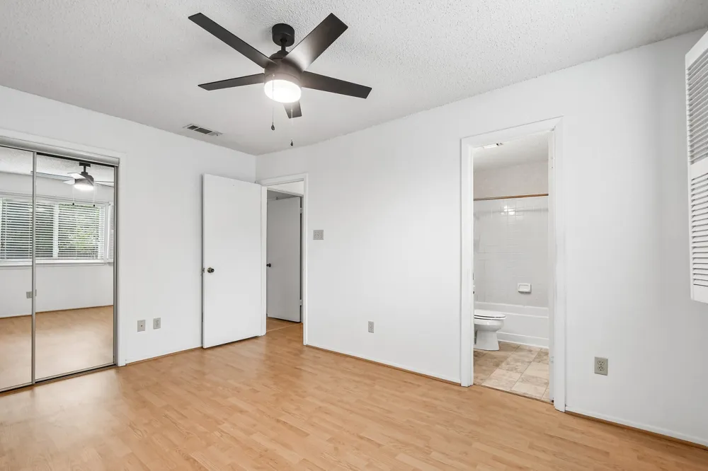 1015 E Yager Lane #2 Austin, TX 78753