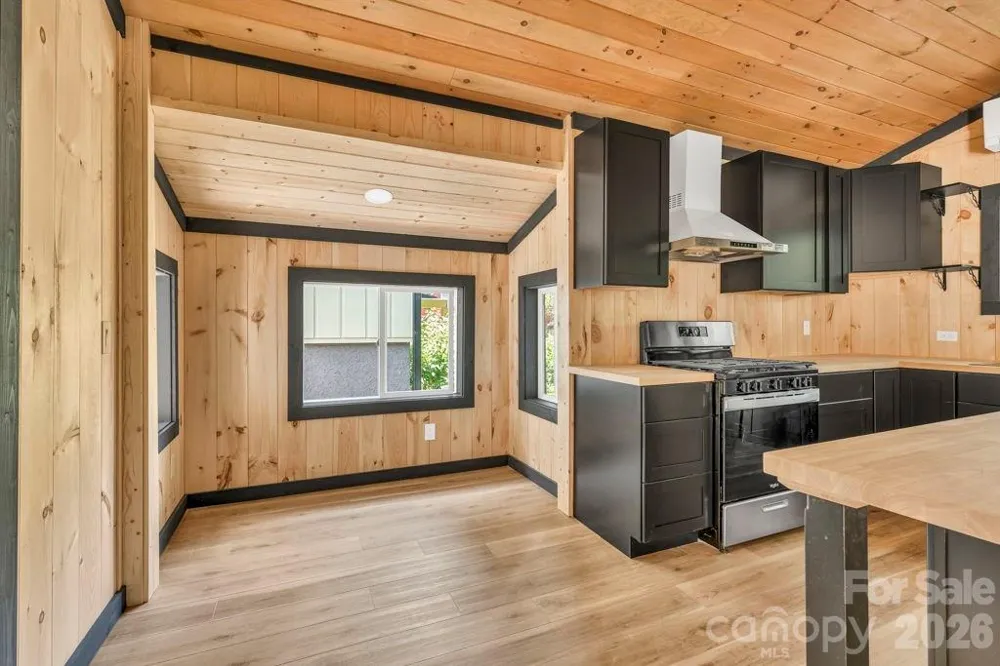 209 Meadow Loop Newland, NC 28657