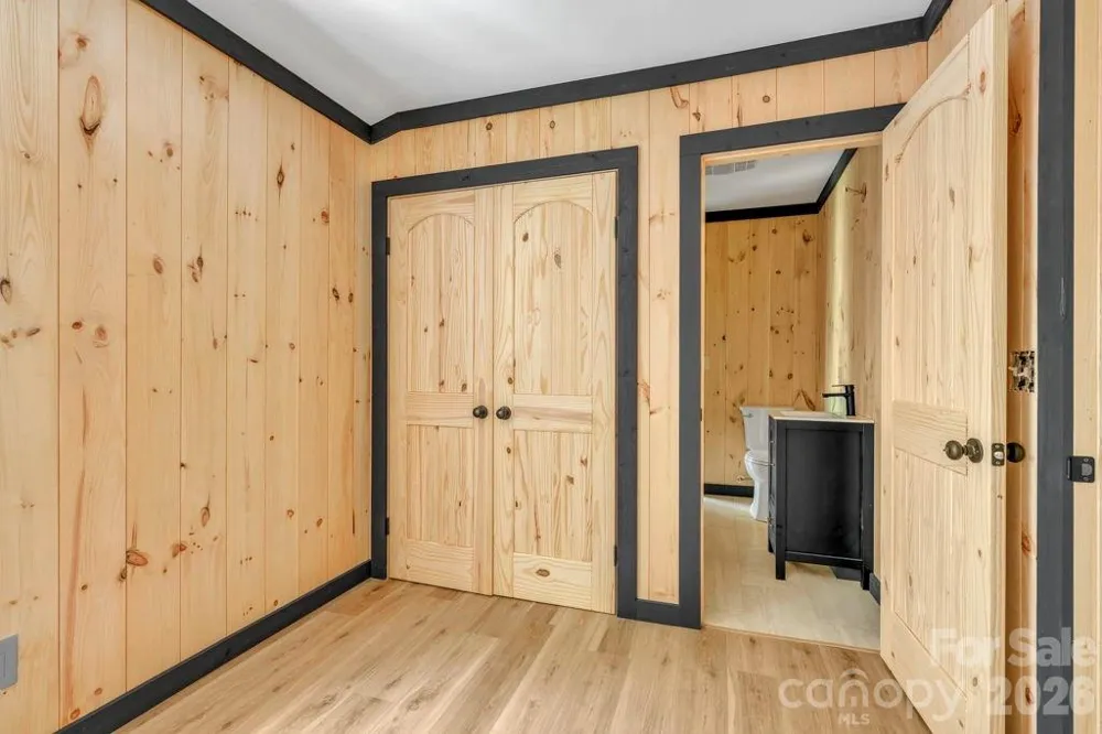 209 Meadow Loop Newland, NC 28657