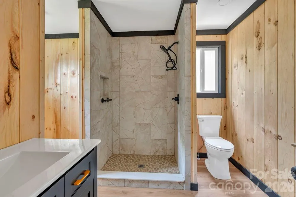 209 Meadow Loop Newland, NC 28657