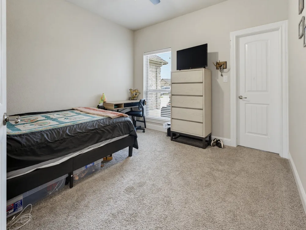 505 Neu Drive Lindsay, TX 76250