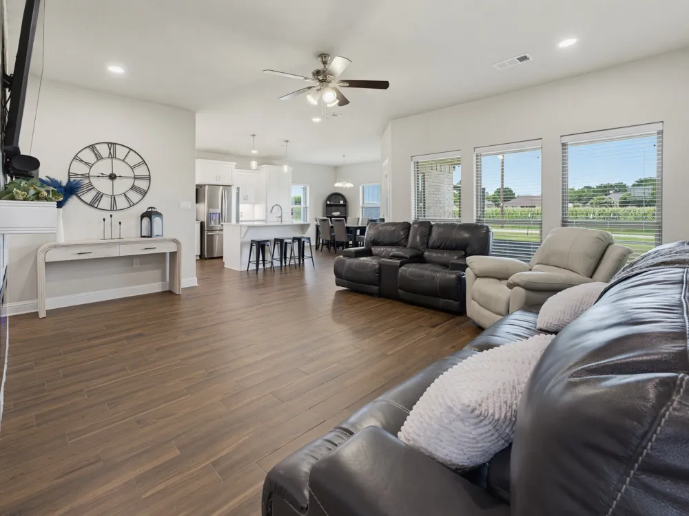 505 Neu Drive Lindsay, TX 76250