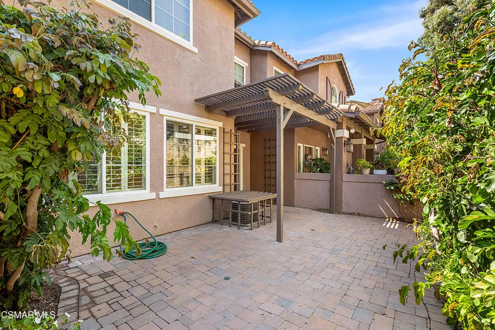 1325 Ashton Park Lane Newbury Park, CA 91320
