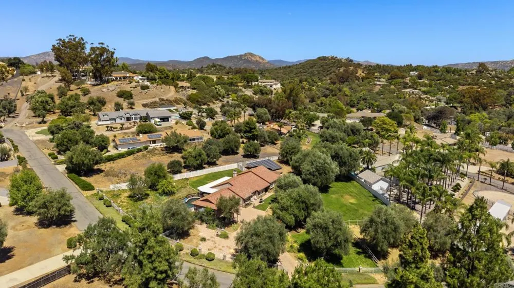 2365 Shaylene Way Alpine, CA 91901