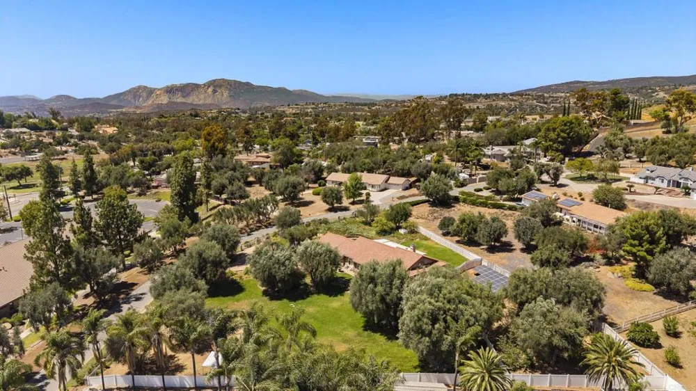 2365 Shaylene Way Alpine, CA 91901