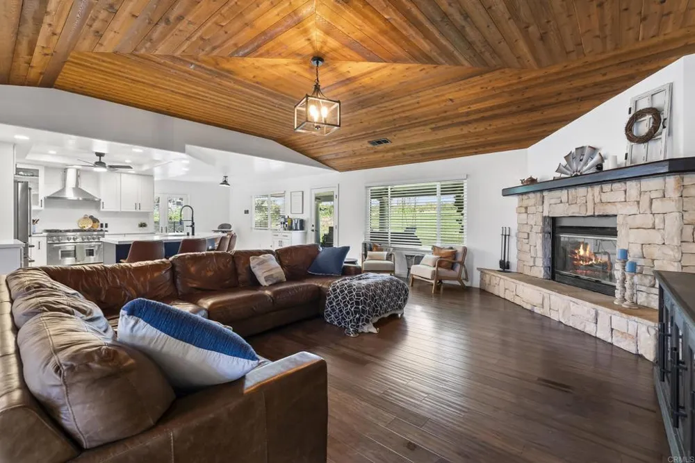 2365 Shaylene Way Alpine, CA 91901