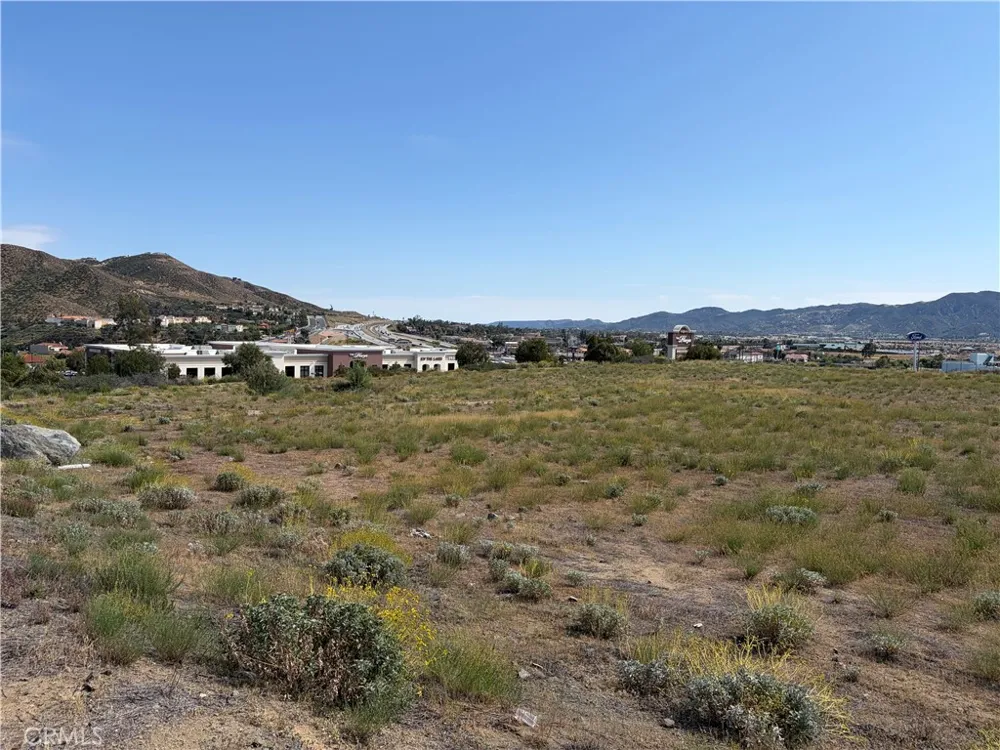 Canyon Estates Drive Lake Elsinore, CA 92532