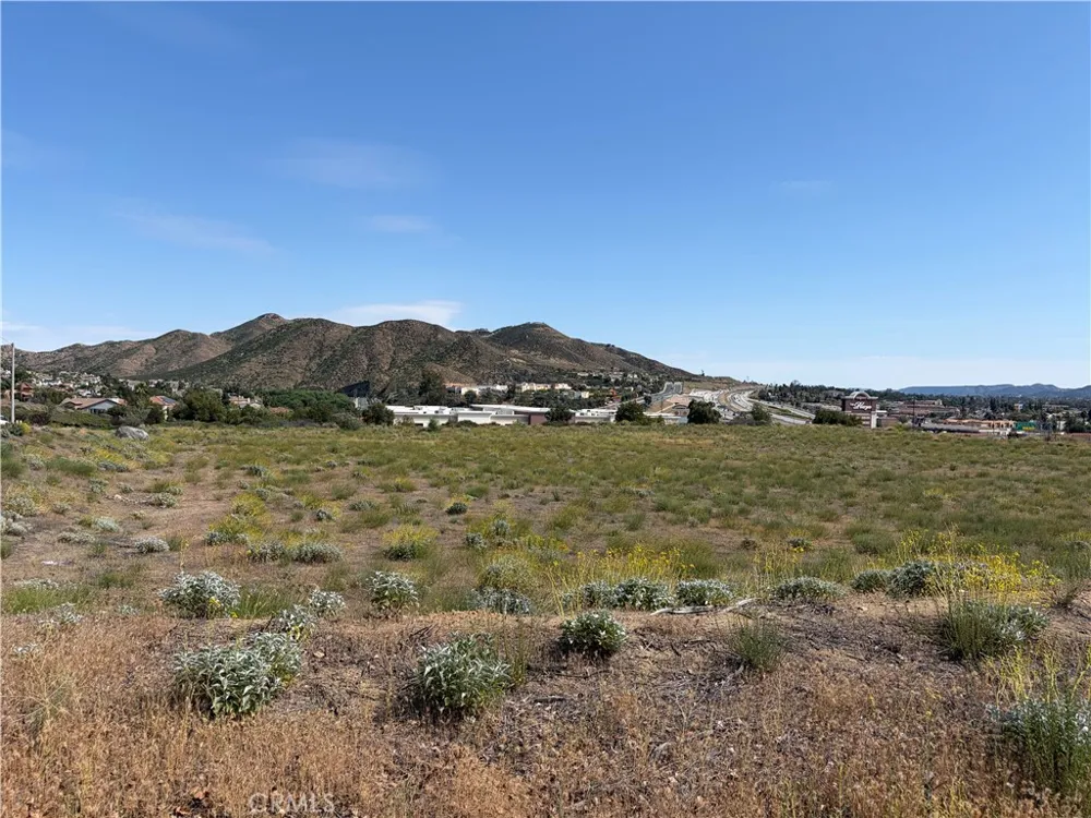 Canyon Estates Drive Lake Elsinore, CA 92532