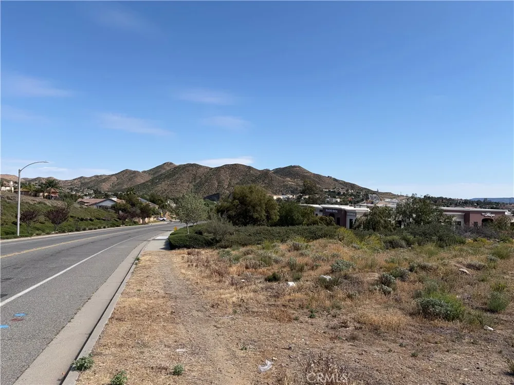 Canyon Estates Drive Lake Elsinore, CA 92532