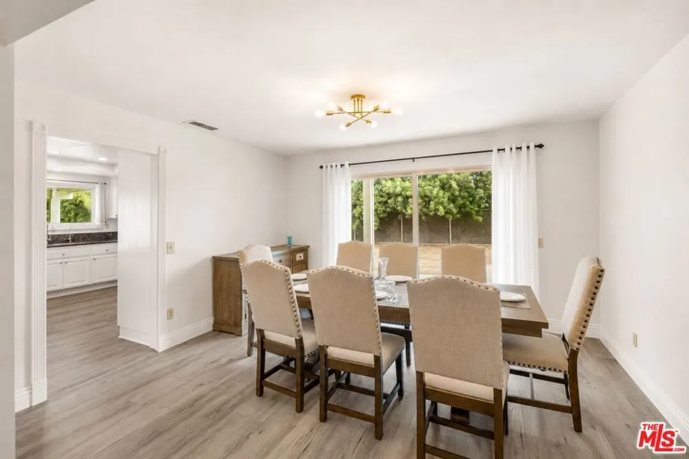 17493 Kaison Circle Riverside, CA 92508