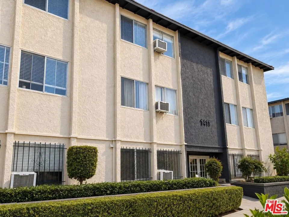 1337 S Hoover Street #1433 # 6 Los Angeles, CA 90006