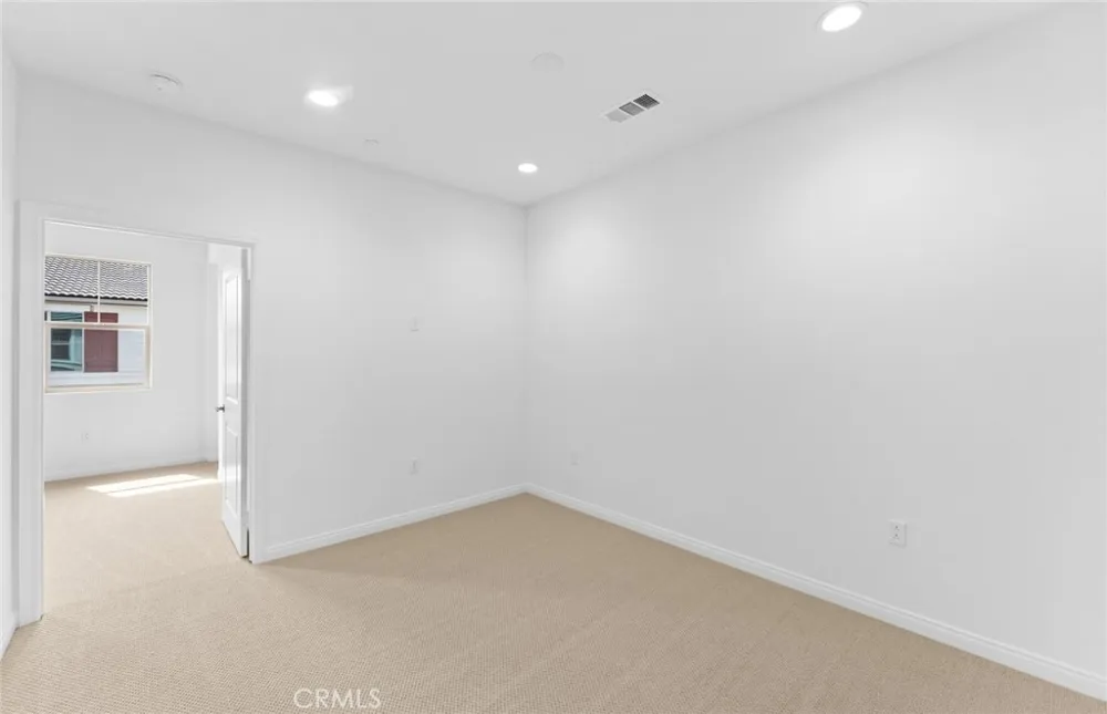 4249 East Honeybee Paseo Ontario, CA 91761