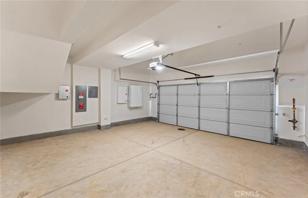 4249 East Honeybee Paseo Ontario, CA 91761