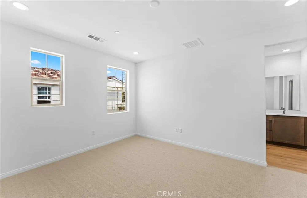 4249 East Honeybee Paseo Ontario, CA 91761