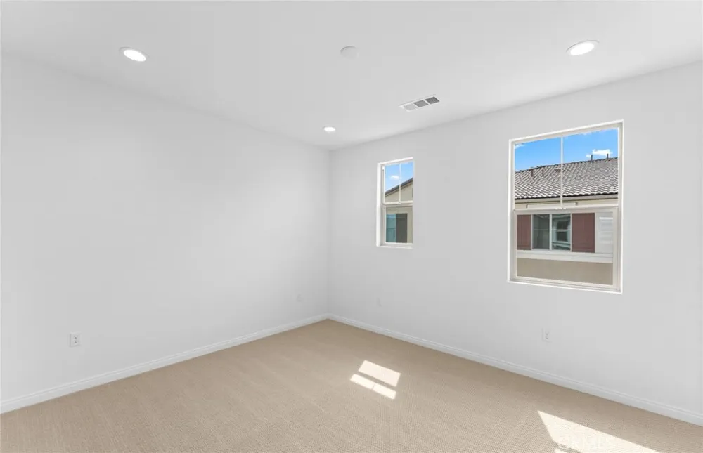 4249 East Honeybee Paseo Ontario, CA 91761