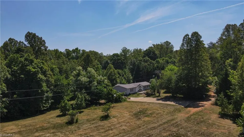 7767 Pearman Quarry Road Kernersville, NC 27284