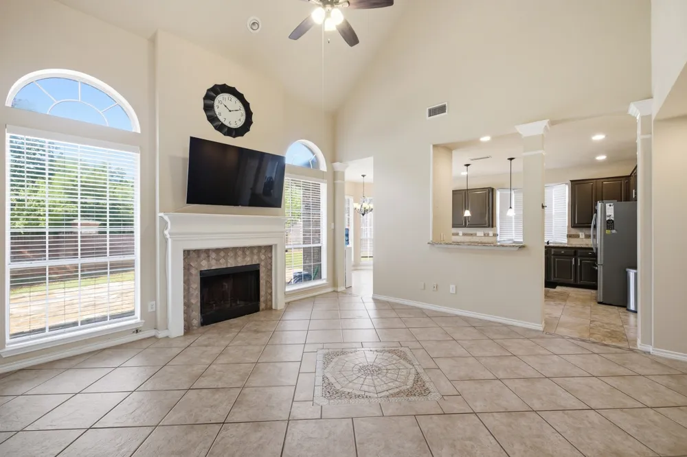 1911 New Haven Road Grapevine, TX 76051