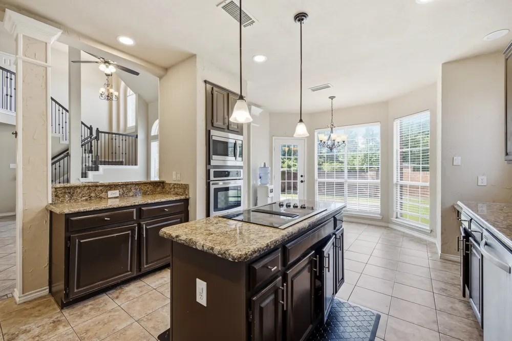 1911 New Haven Road Grapevine, TX 76051