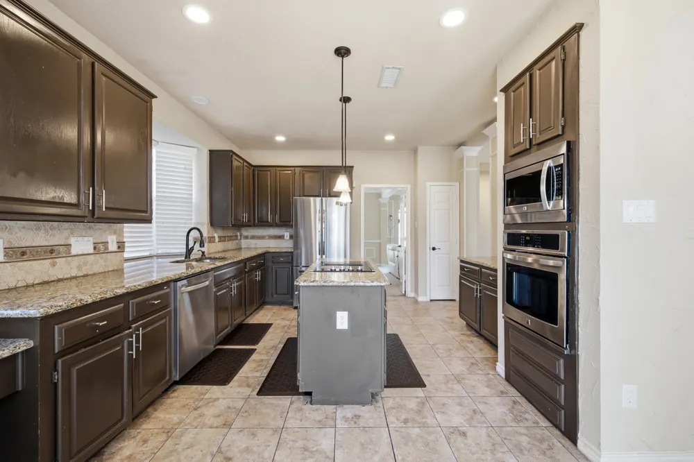 1911 New Haven Road Grapevine, TX 76051