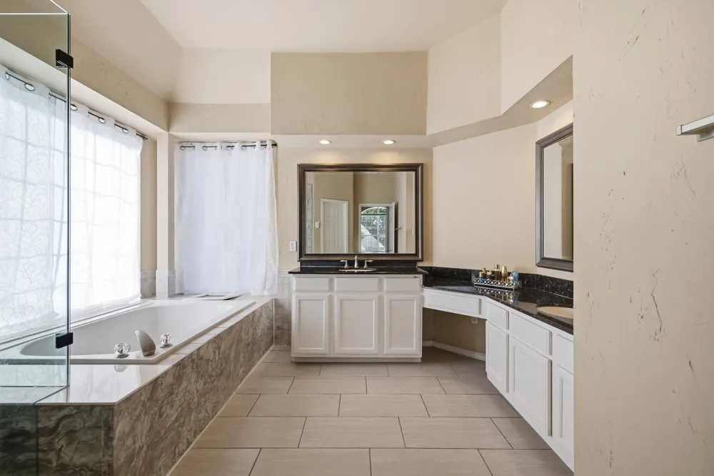 1911 New Haven Road Grapevine, TX 76051