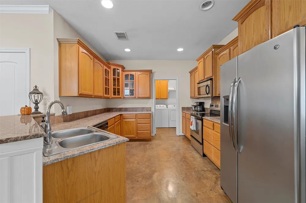 2823 Savannah Court Waco, TX 76710