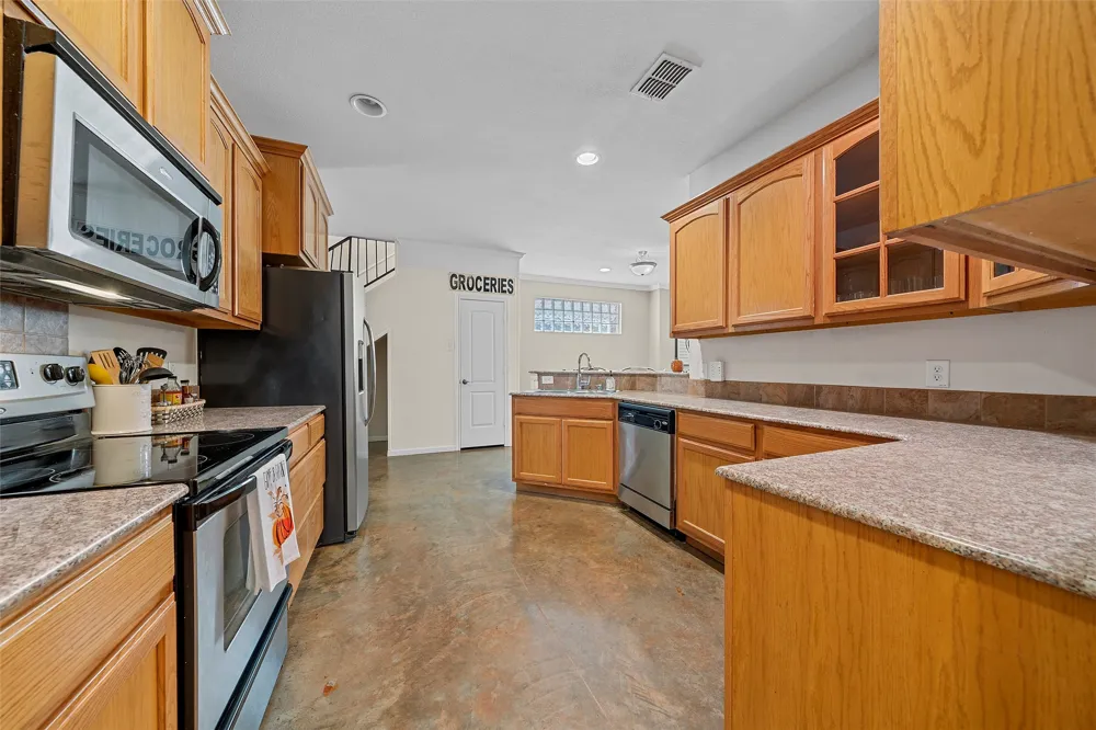 2823 Savannah Court Waco, TX 76710
