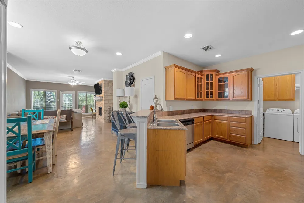 2823 Savannah Court Waco, TX 76710