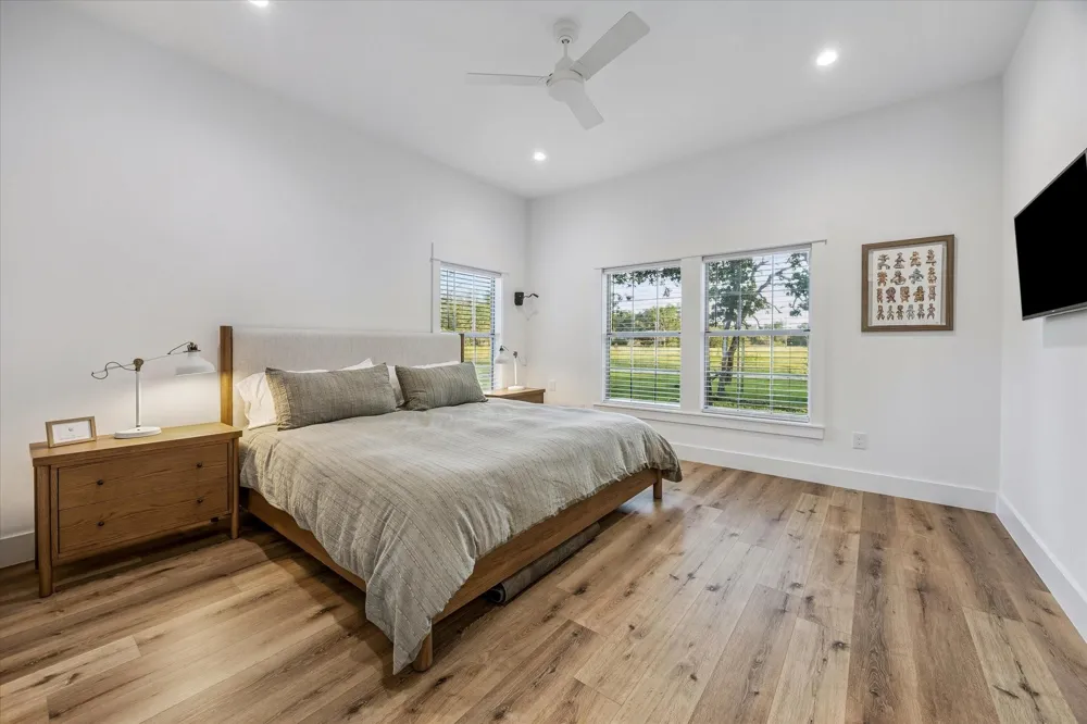3685 Nixon Lake Road Carmine, TX 78932
