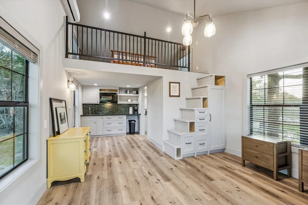 3685 Nixon Lake Road Carmine, TX 78932