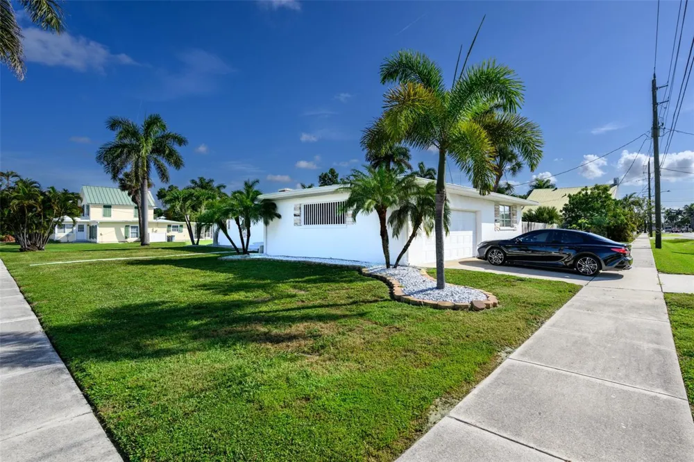 330 HARVEY STREET Punta Gorda, FL 33950