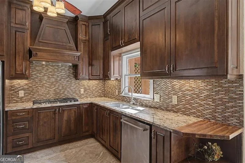 743 Noble Oak DR Marietta, GA 30068