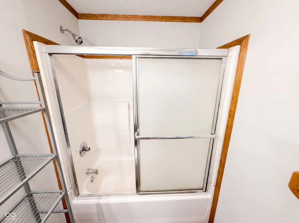 1537 W 74th Place Indianapolis, IN 46260