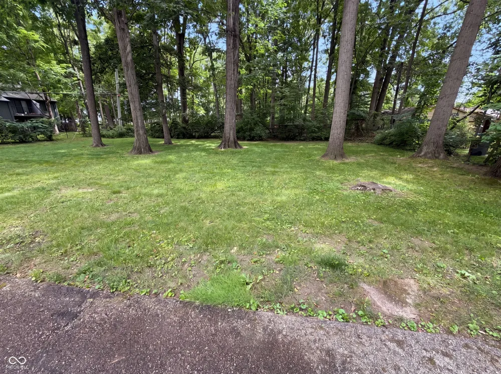 1537 W 74th Place Indianapolis, IN 46260
