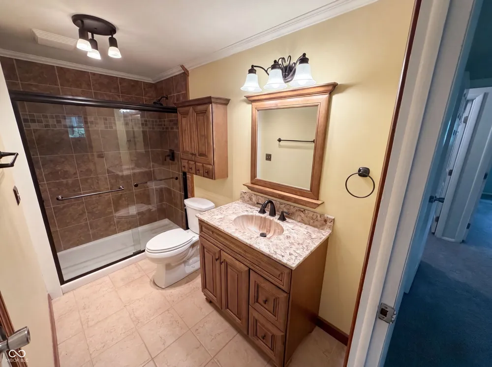 1537 W 74th Place Indianapolis, IN 46260