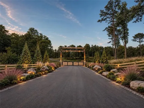 389 Grandview Road