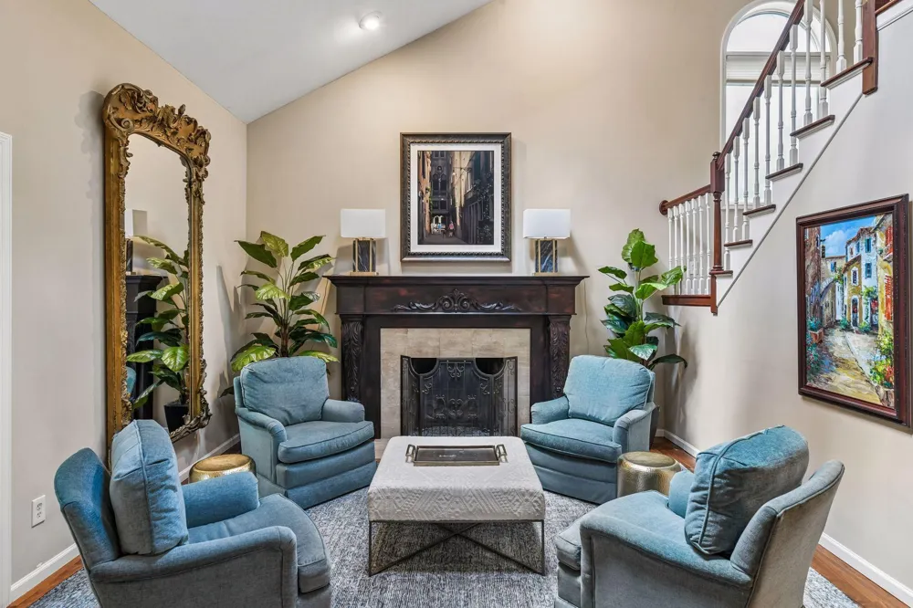 1140 Hollybrook Drive Wayzata, MN 55391