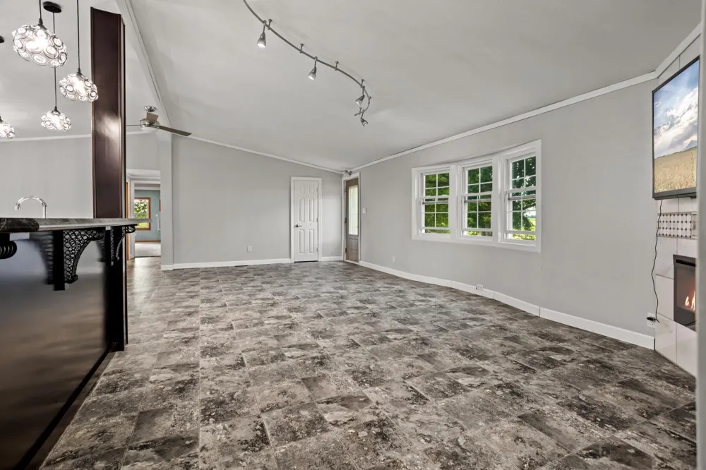 2472 360th Street Breckenridge, MN 56520