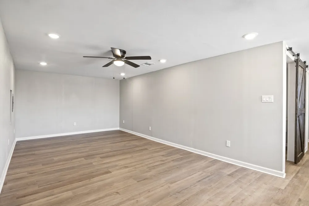 700 W Broadway Street Winnsboro, TX 75494
