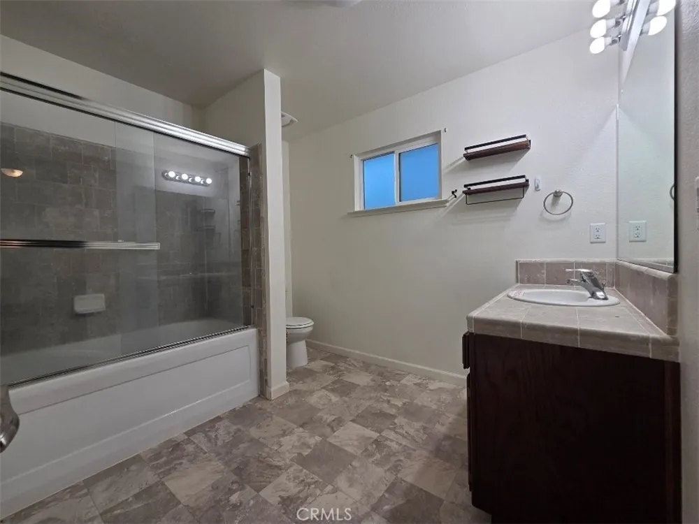 43654 Revis E Coarsegold, CA 93614