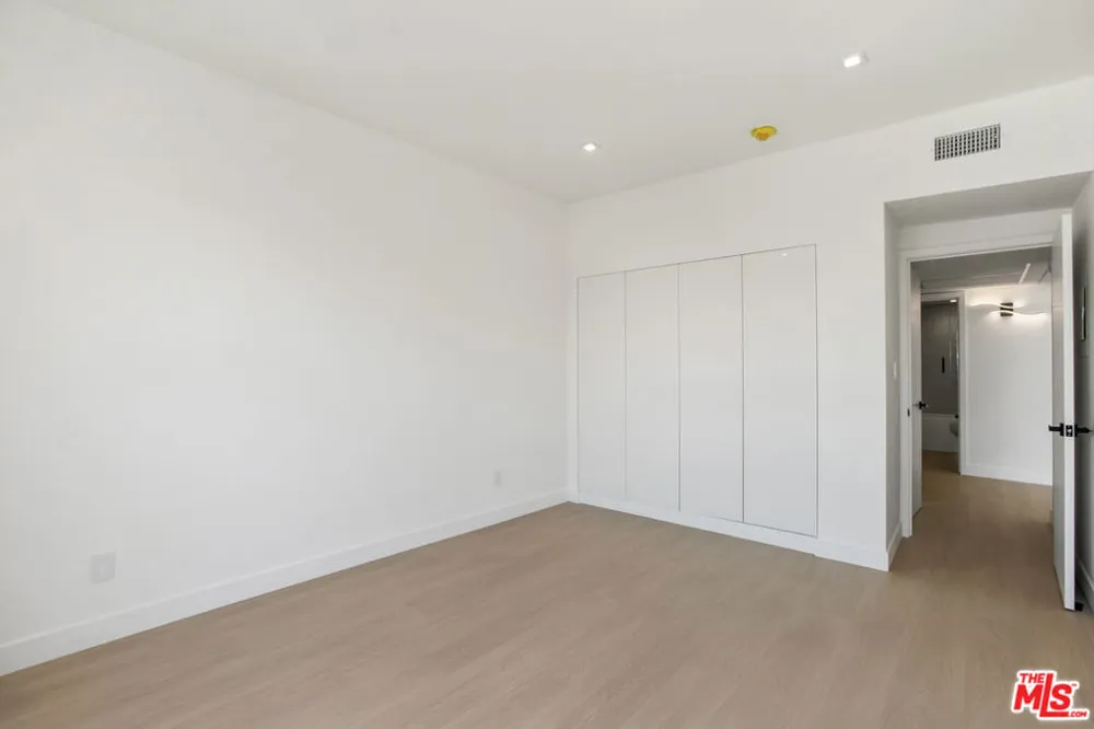 10630 Wilkins Avenue #301 West Los Angeles, CA 90024