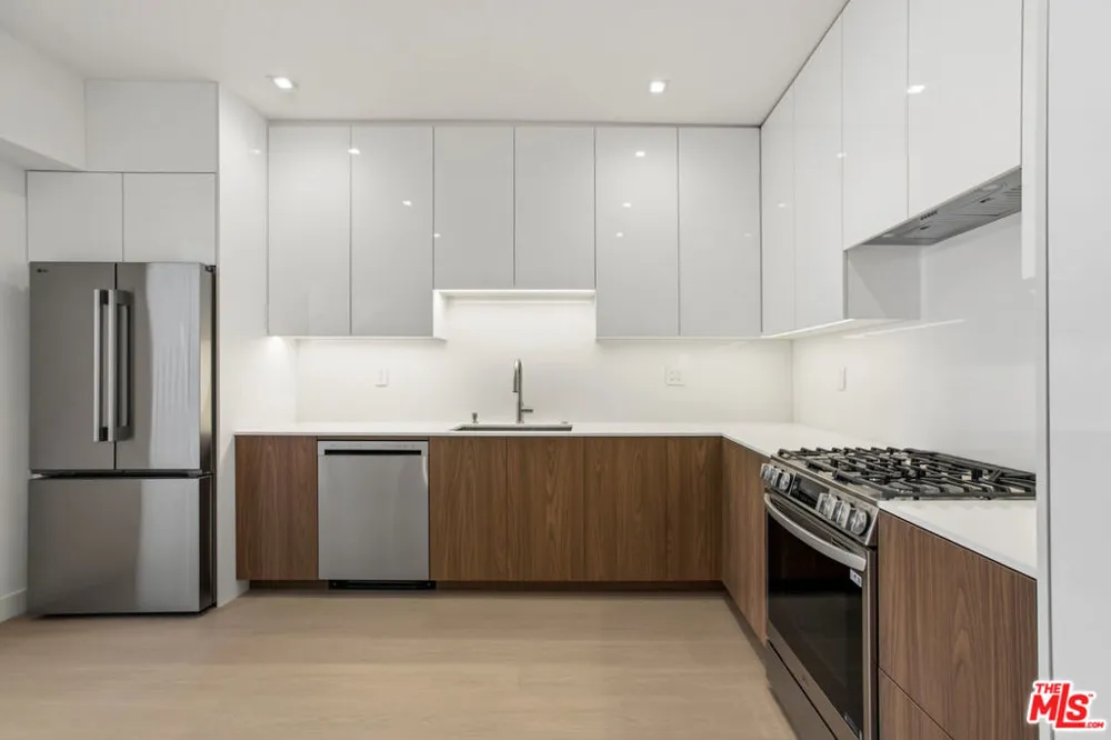 10630 Wilkins Avenue #301 West Los Angeles, CA 90024