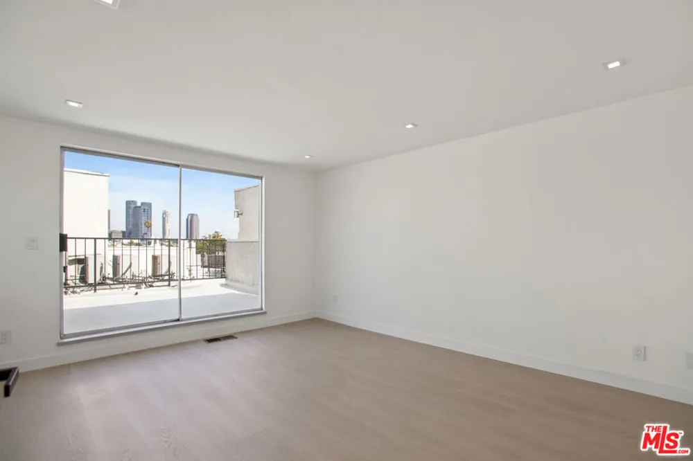 10630 Wilkins Avenue #301 West Los Angeles, CA 90024