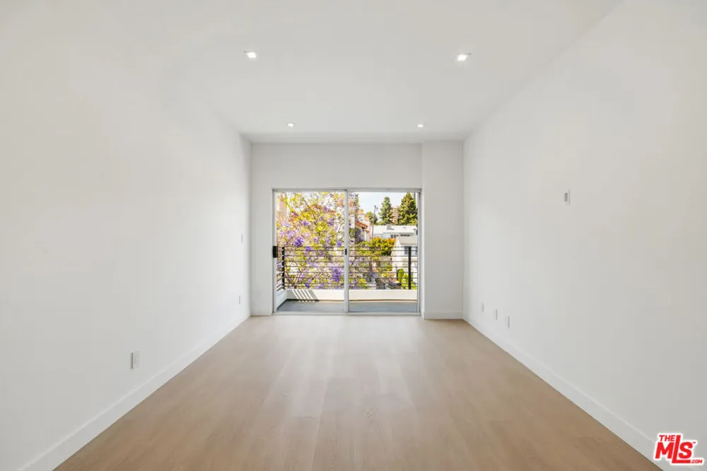 10630 Wilkins Avenue #301 West Los Angeles, CA 90024