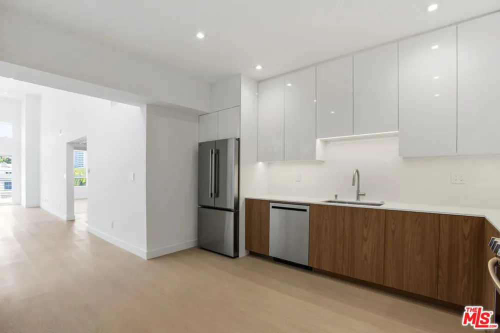 10630 Wilkins Avenue #301 West Los Angeles, CA 90024