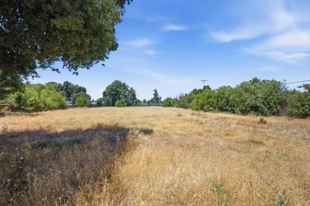 2906 Oleander Avenue Merced, CA 95340