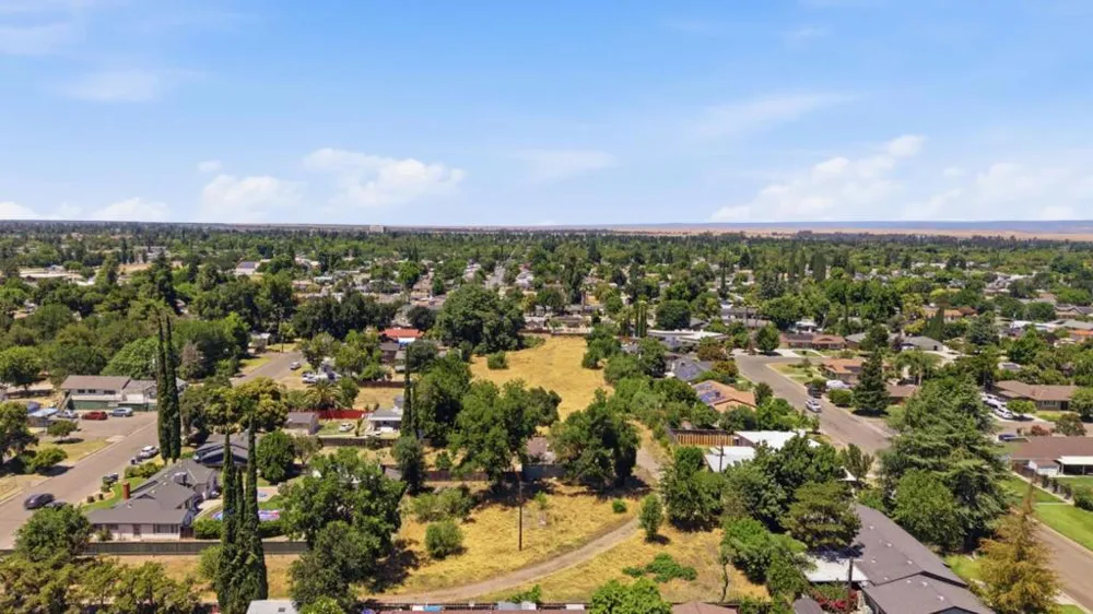 2906 Oleander Avenue Merced, CA 95340